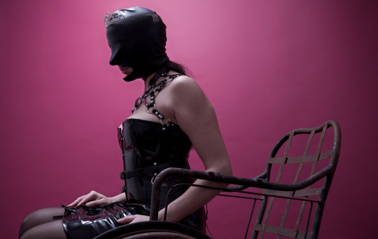 Кэмерон Диаз gagged