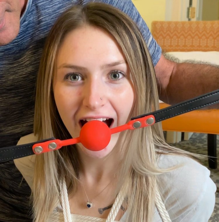 Gag-Ball русская студентка