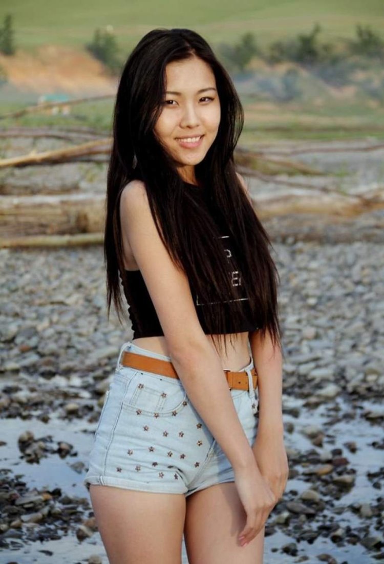 Даниэлла Ван монголка