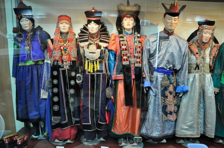 Взрослая казашка