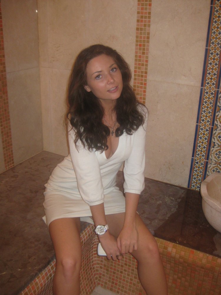 Обычные девушки в чулках