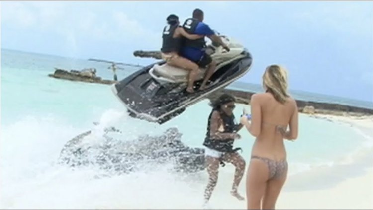 Карина Элинек хот