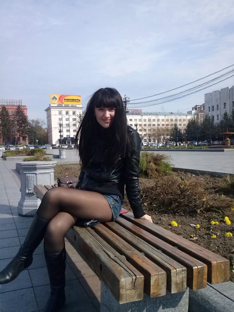 Софья Темникова декольте