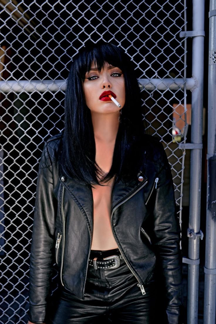 Девушки в чулках домашние