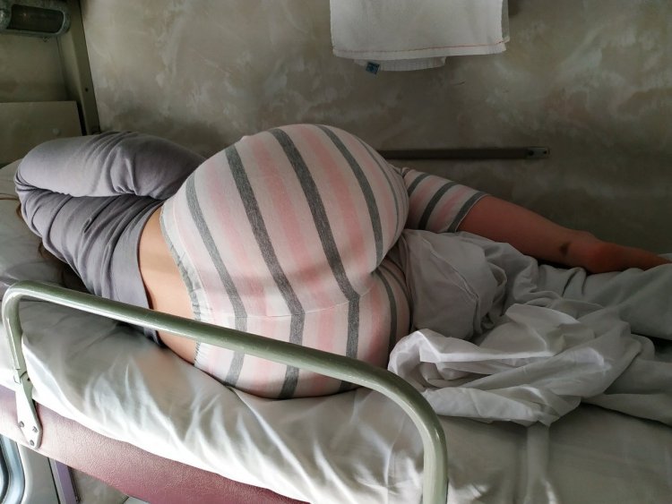 Попутчицы в плацкарте