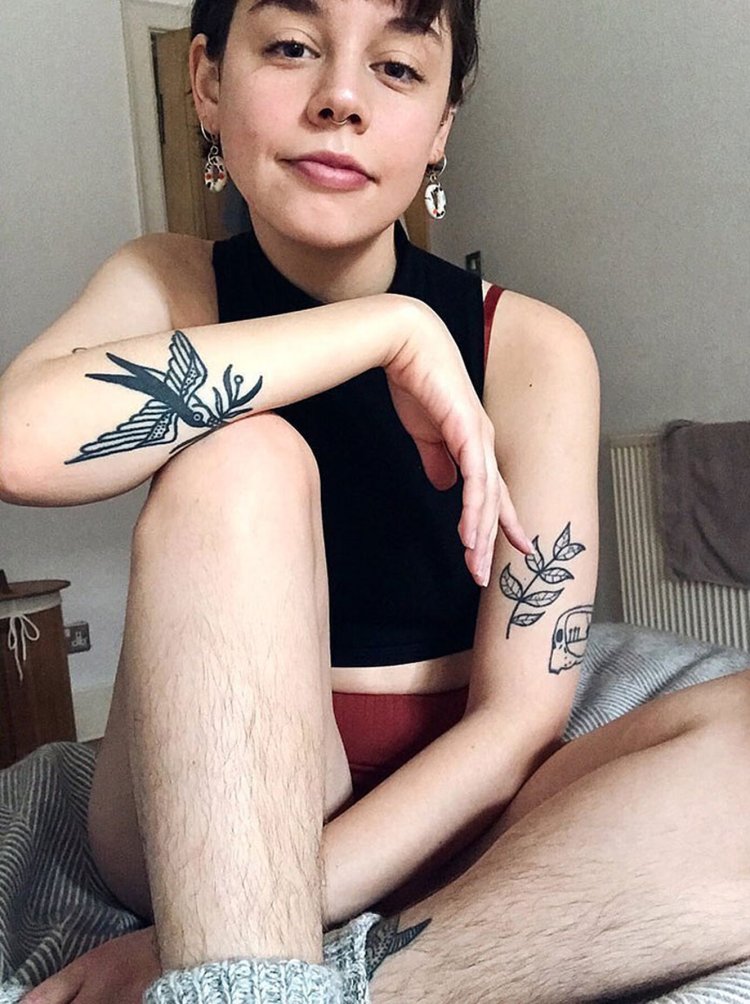 Белла Рапопорт подмышки