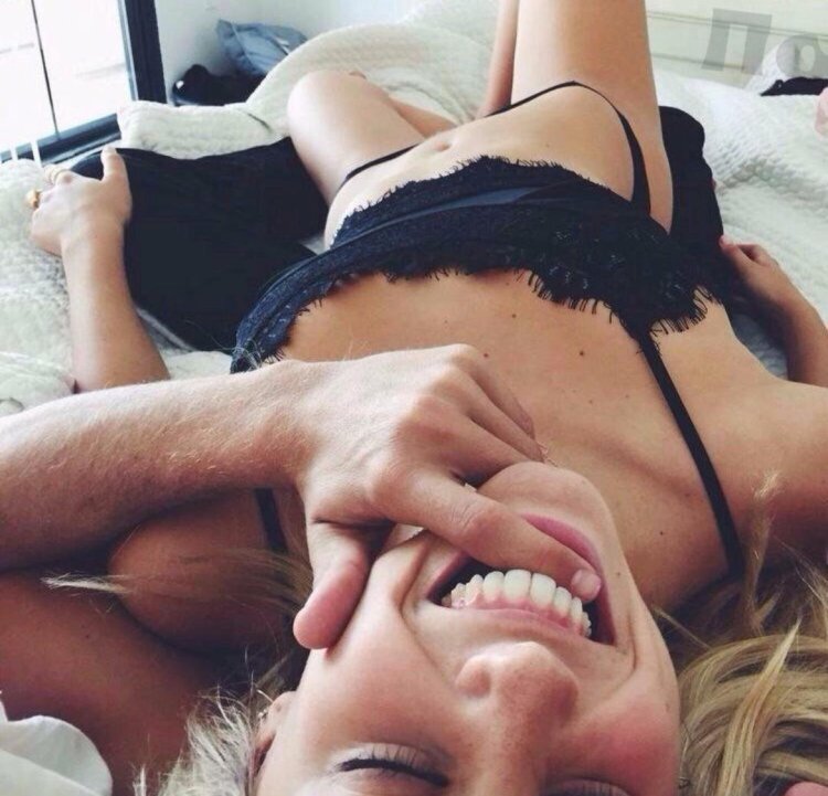 Jay Alvarrez Alexis Ren