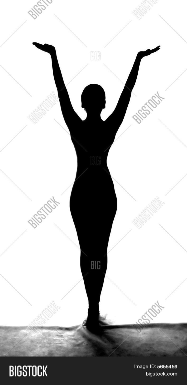 Женская фигура с поднятыми руками