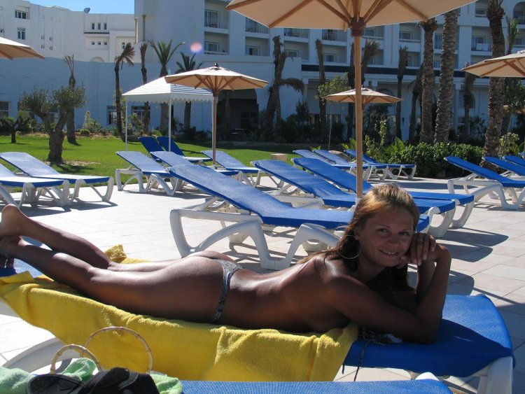 Красивые девушки на Ибице