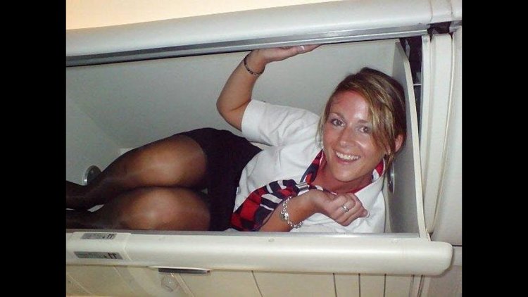 Девушки в плацкартном вагоне