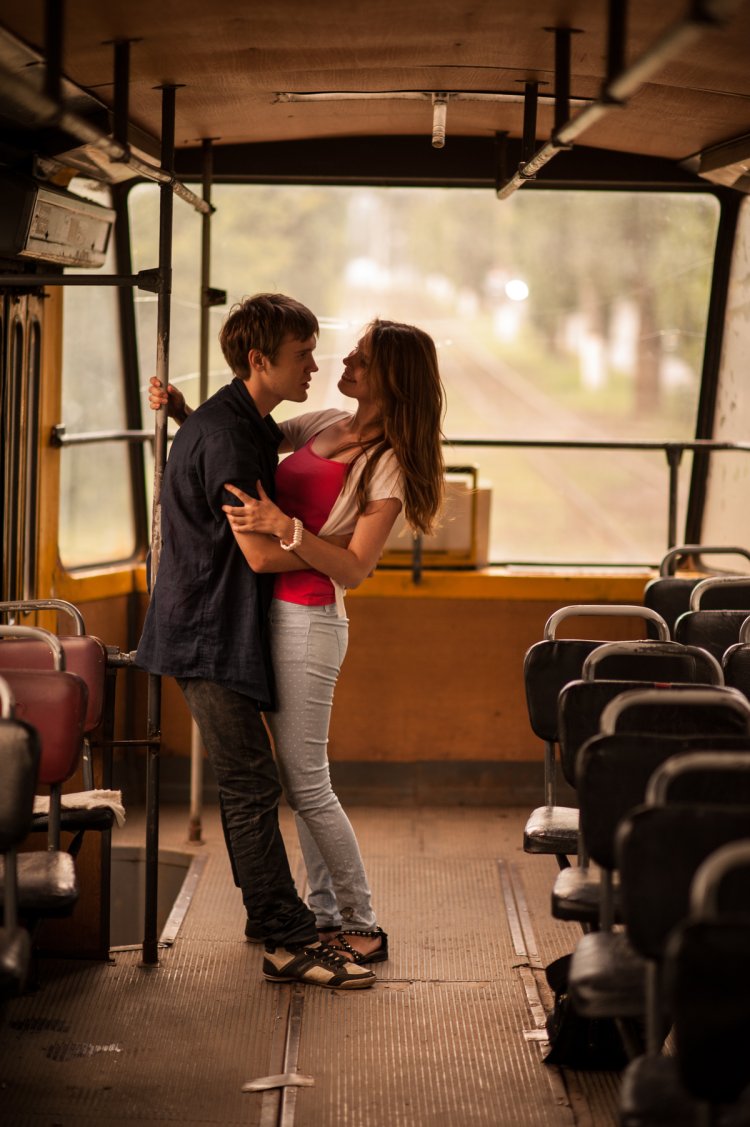 Влюбленные в трамвае