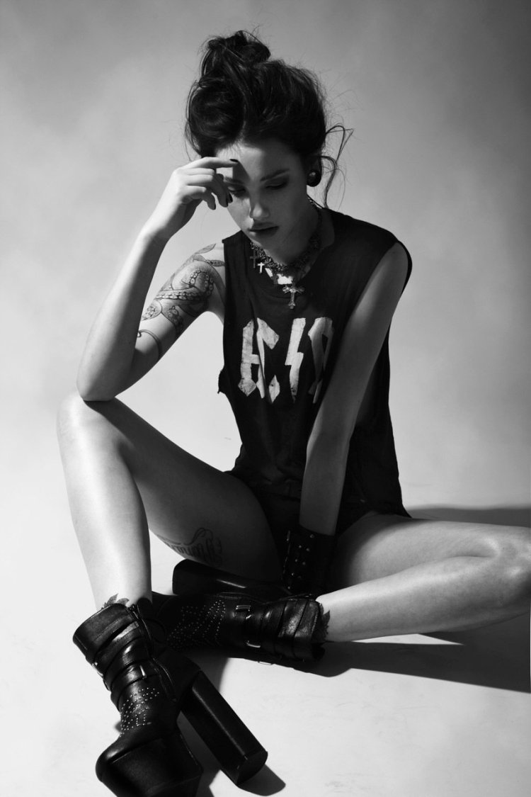 Дерзкий образ для девушки