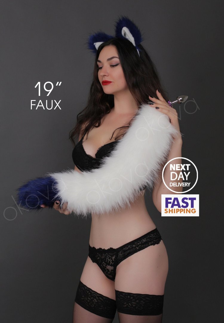 Девушка с анальным хвостиком