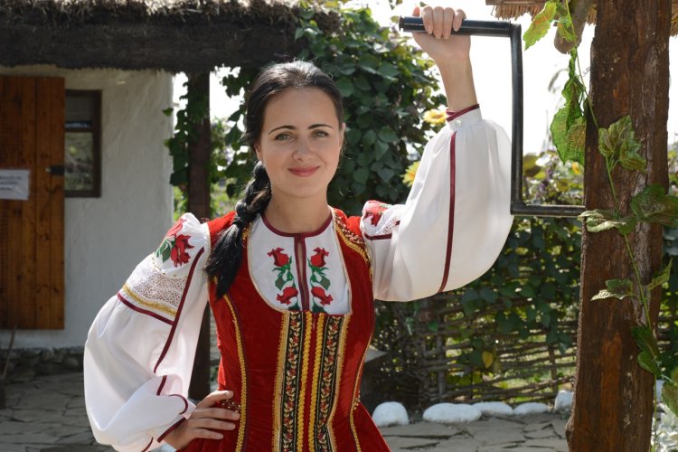 Запорожские казачки девушки