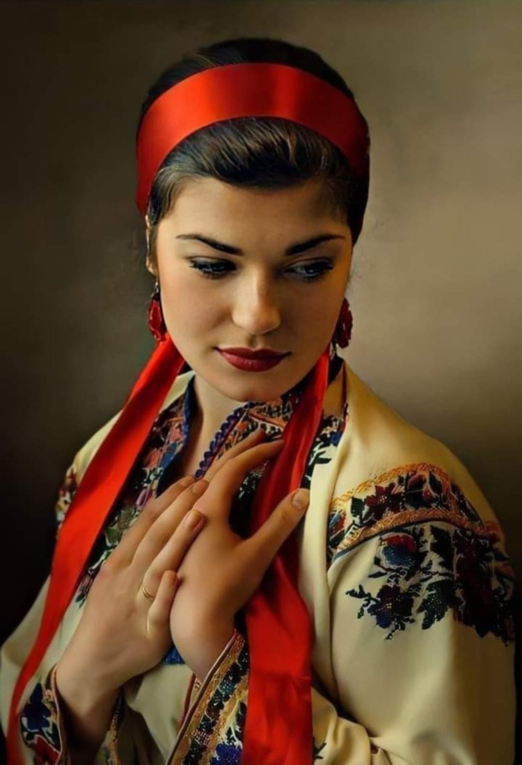 Казачка Наталья Комарова