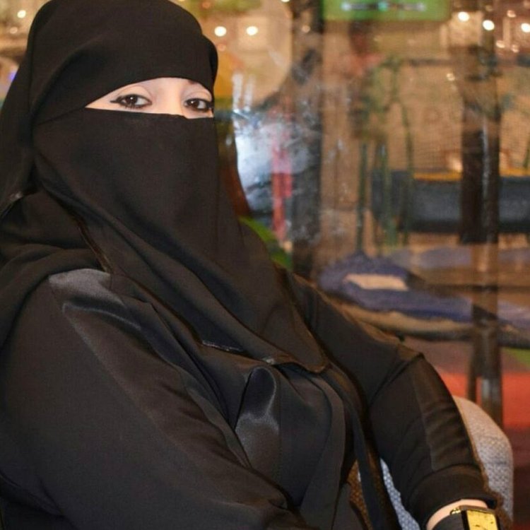 Восточные женщины в парандже