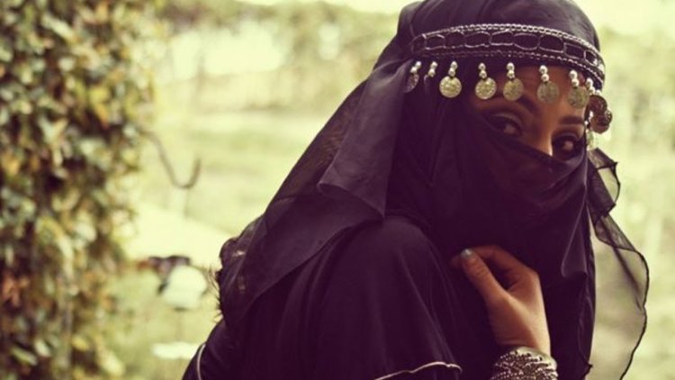 София Леон хиджаб