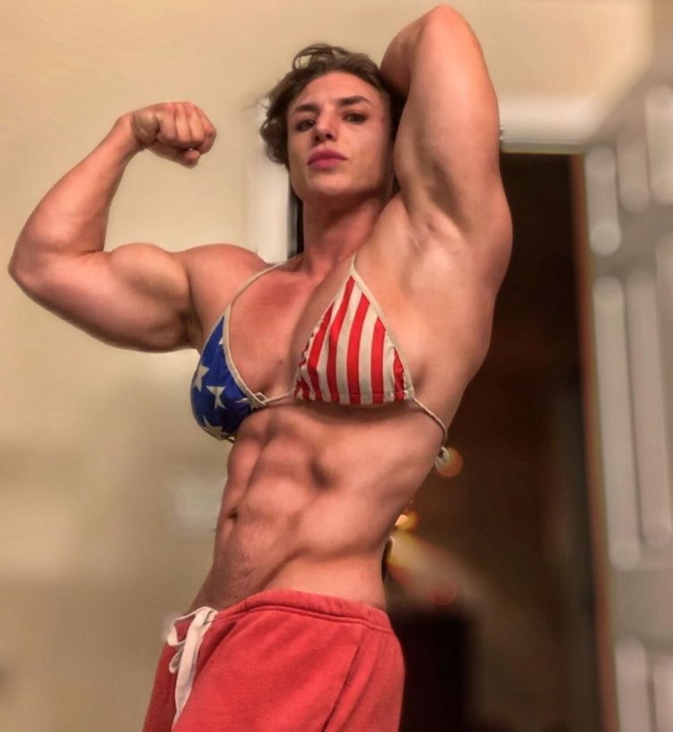 Кейтлин Свит