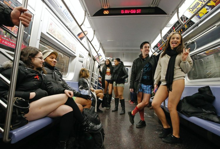 No Pants Subway Ride Москва