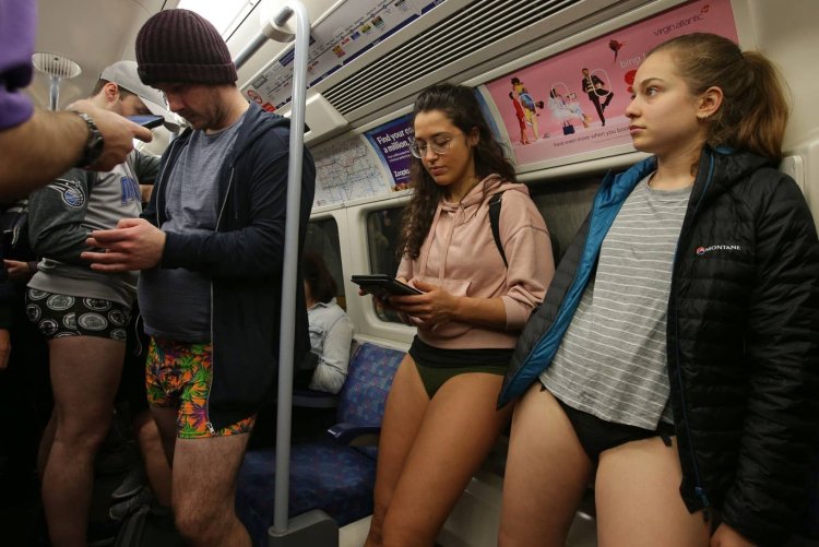 No Pants Subway Ride Москва