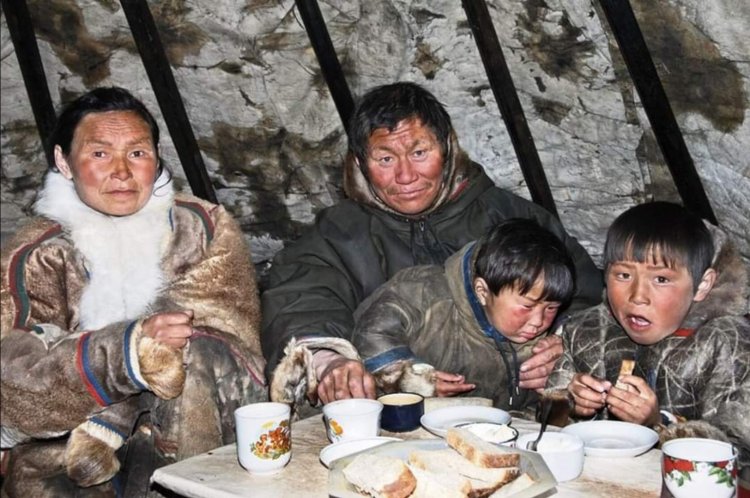 Ненцы Эскимосы алеуты