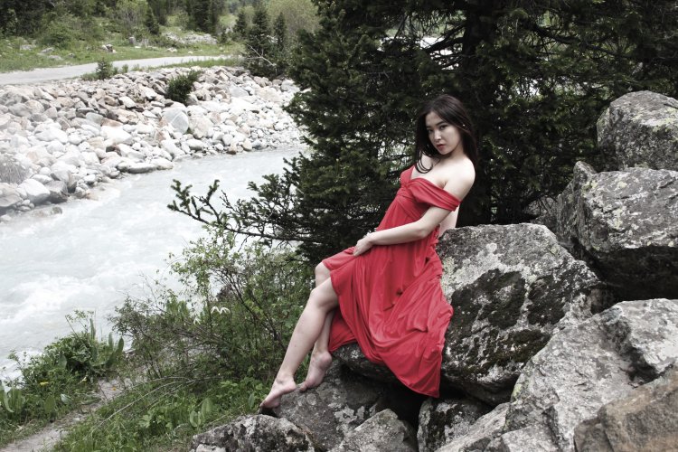 Голые киргизские женщины