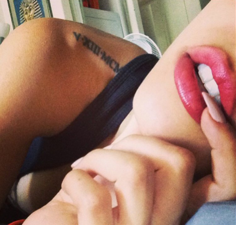 Красивые губы сфоткать