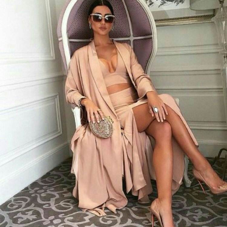 Богатая одежда для девушек