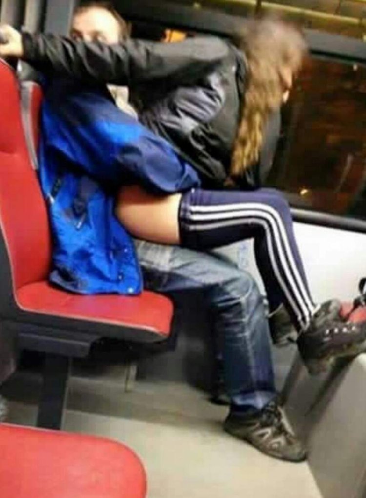 Советские плакаты автобус