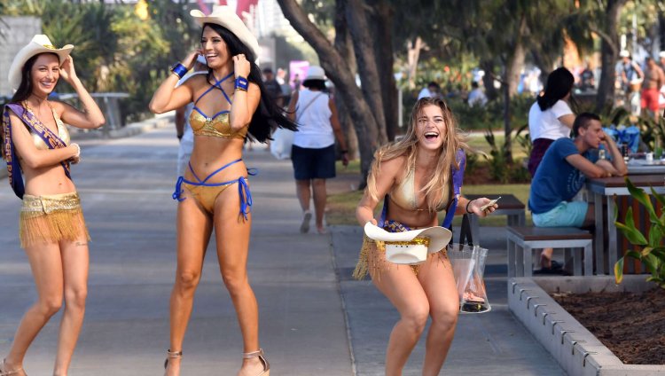 Девушки из социальных сетей