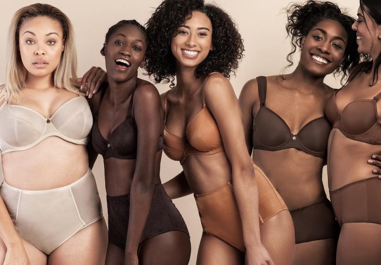 Девушки с разным цветом кожи