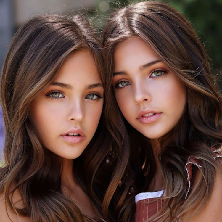 Близняшки Брукер Лаура