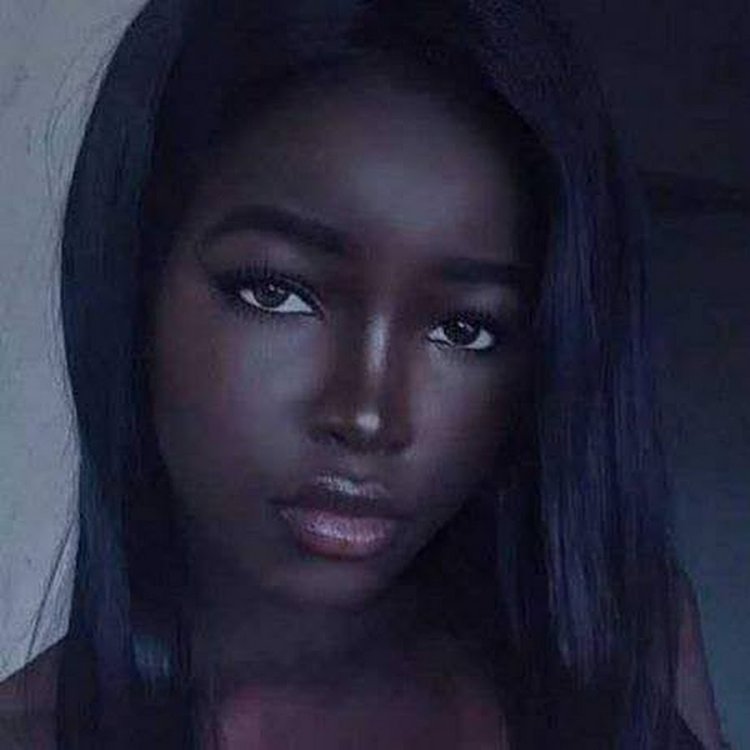 Келли Джонсон ebony