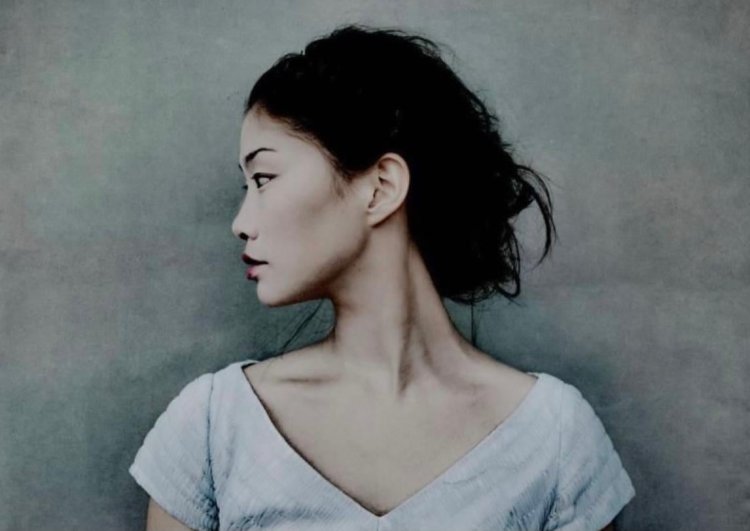 Китаянка в профиль