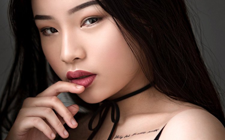 Азиатский макияж губ