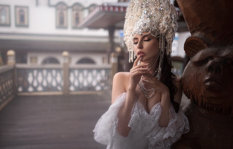 Свадебное платье с кокошником