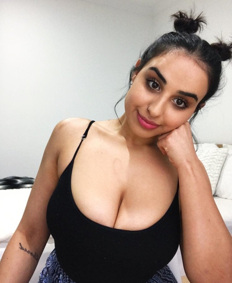 Азербайджанки с большим бюстом