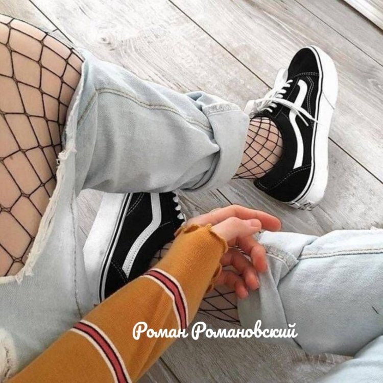 Красивые девушки в гетрах