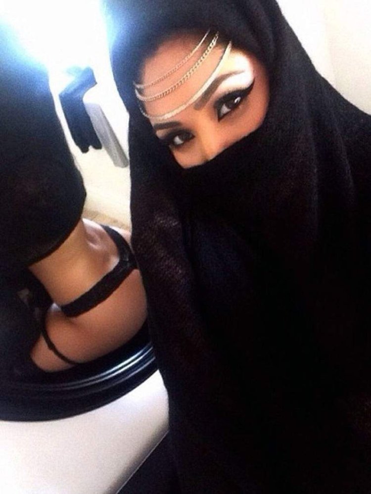 Арабские девушки селфи