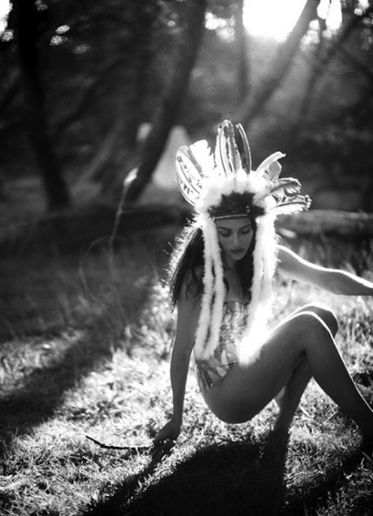 Эротический костюм индейца