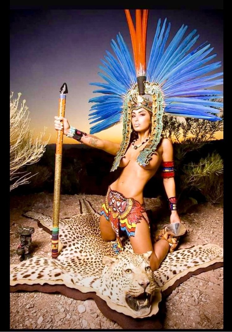 Красивые девушки корячки