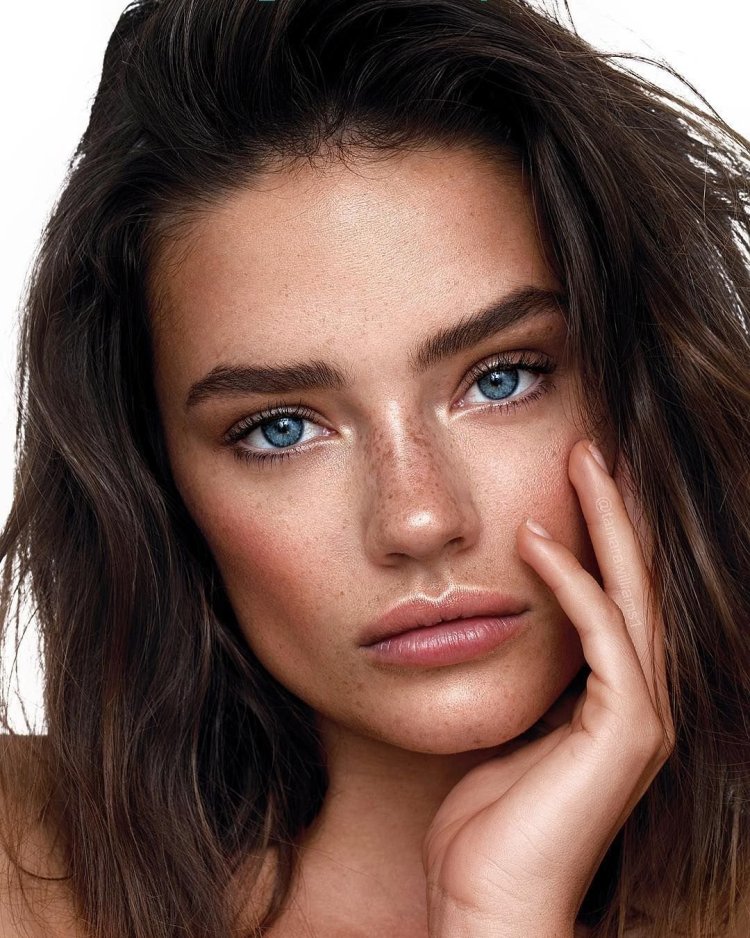 Модельное лицо