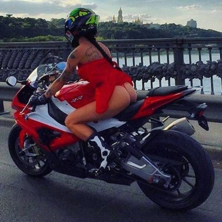 Светлана Лаврикова байкерша