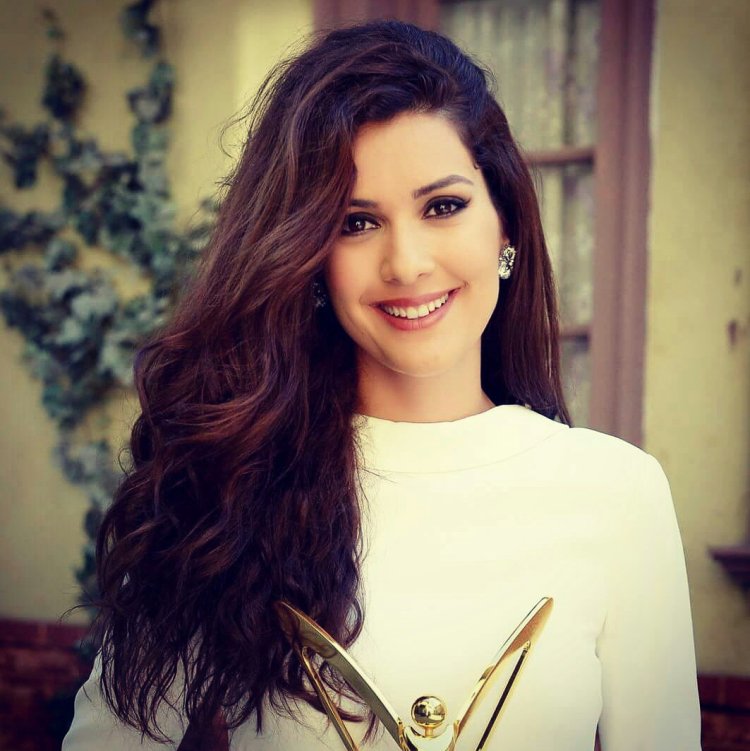 Модель Джорджия Сальпа