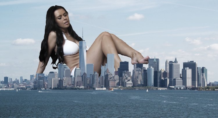 Джессика Роберт великанша