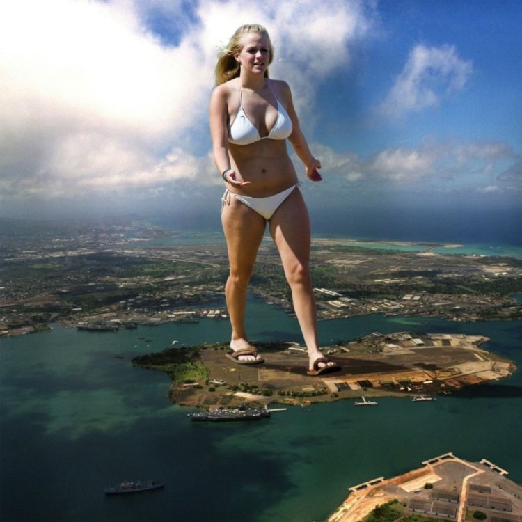 Девушки гиганты в купальниках