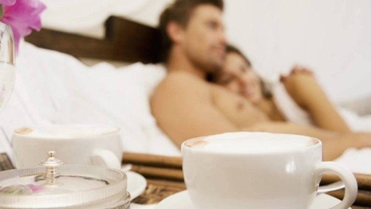 Кофе в постель для любимой