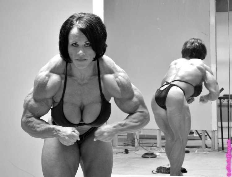 Голые накаченные тетки