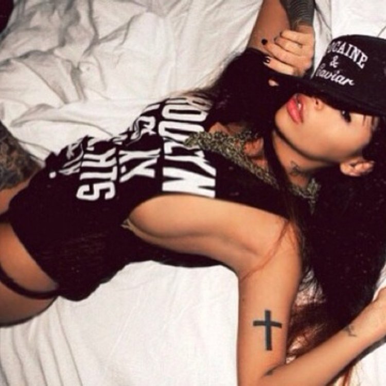 Тату телка эскиз