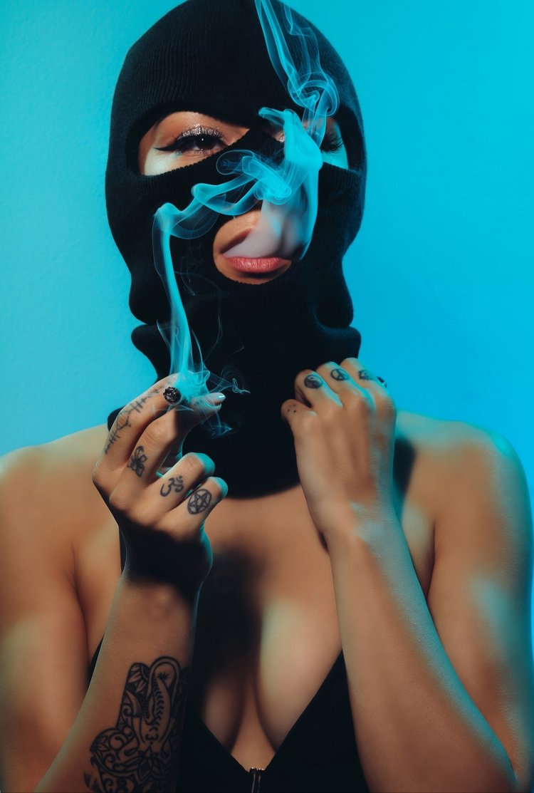 Тина Кирсанова